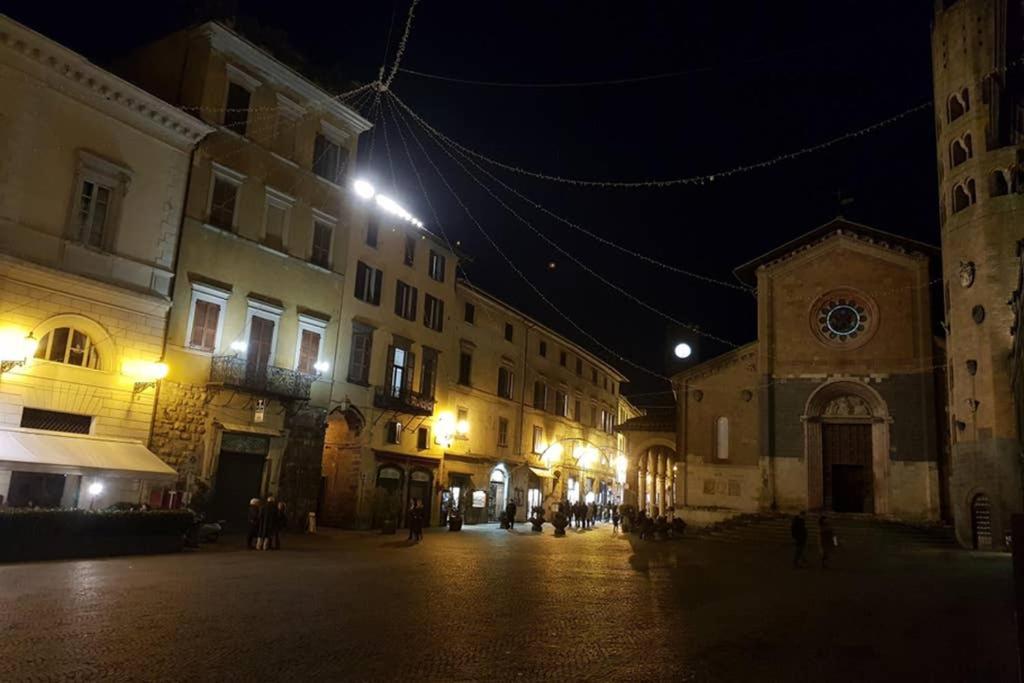 ...All'Archetto Di Sant'Andrea......Pieno Centro Apartman Orvieto Kültér fotó